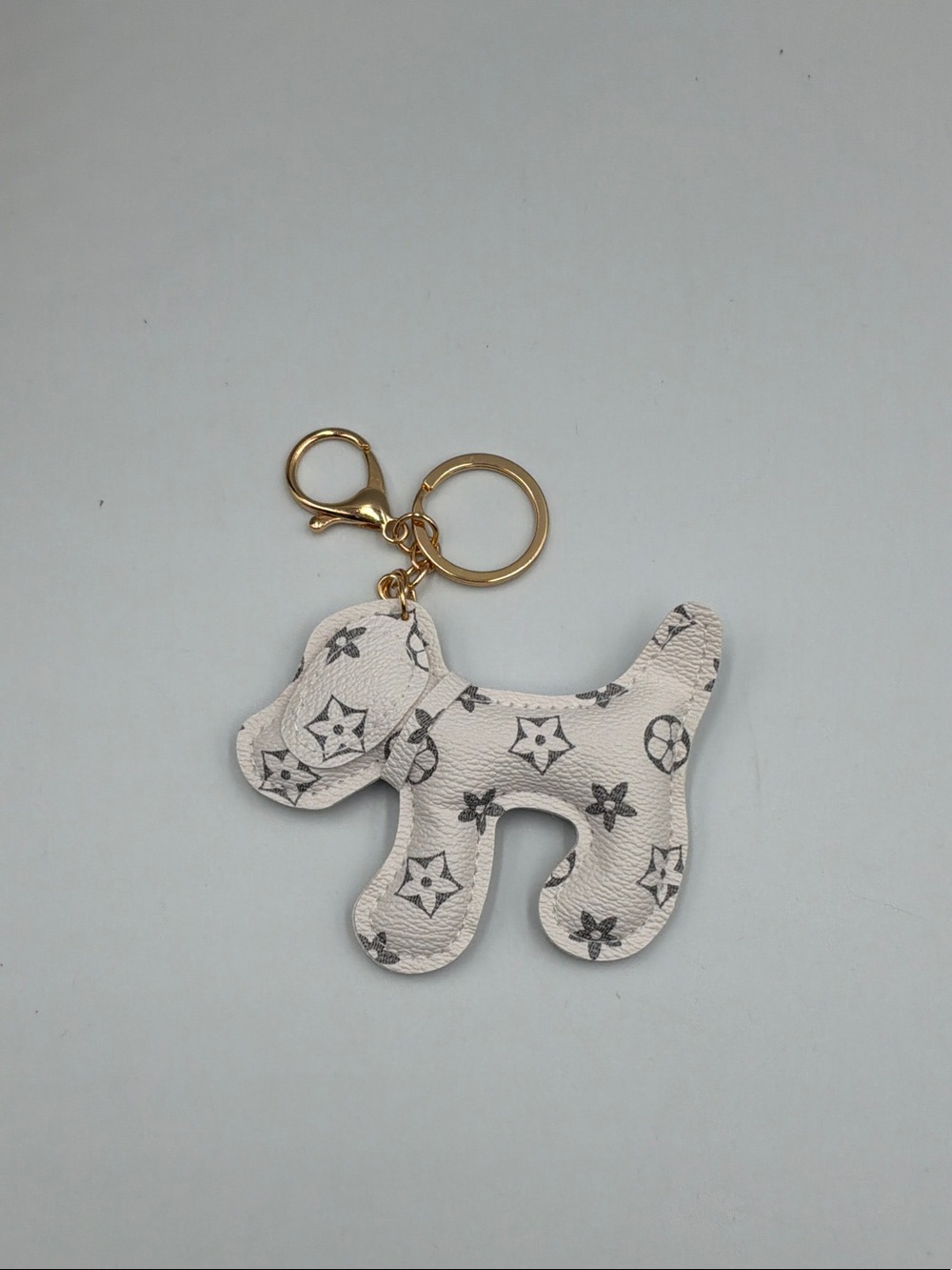 Designer Inspired White Puppy Keychain with Gold Hardware - Picture 1 of 3